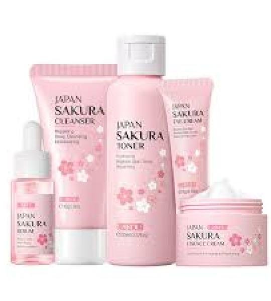 Japan Sakura Facial Care Set